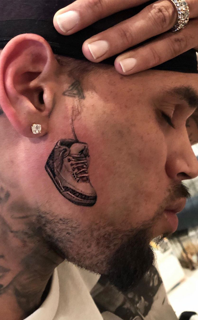 Chris Brown Debuts Massive Face Tattoo E! Online UK